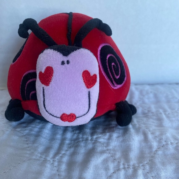 Happy House rattle red ladybug 5” embroidered hearts on face love bug 2001 Vtg - Picture 1 of 6